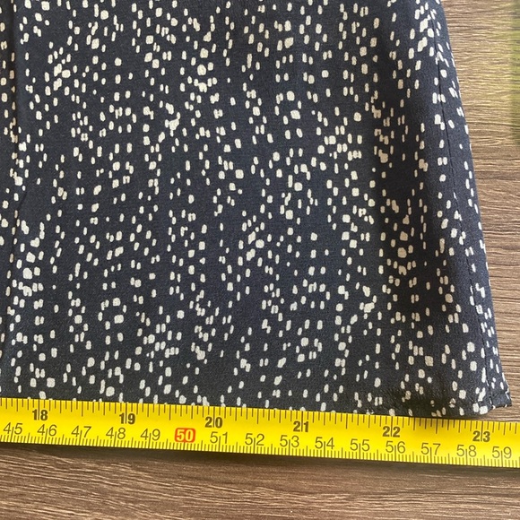 EUC Greylin Silk Blouse Sleevless Size Large Black And White Tank Top - Picture 8 of 8